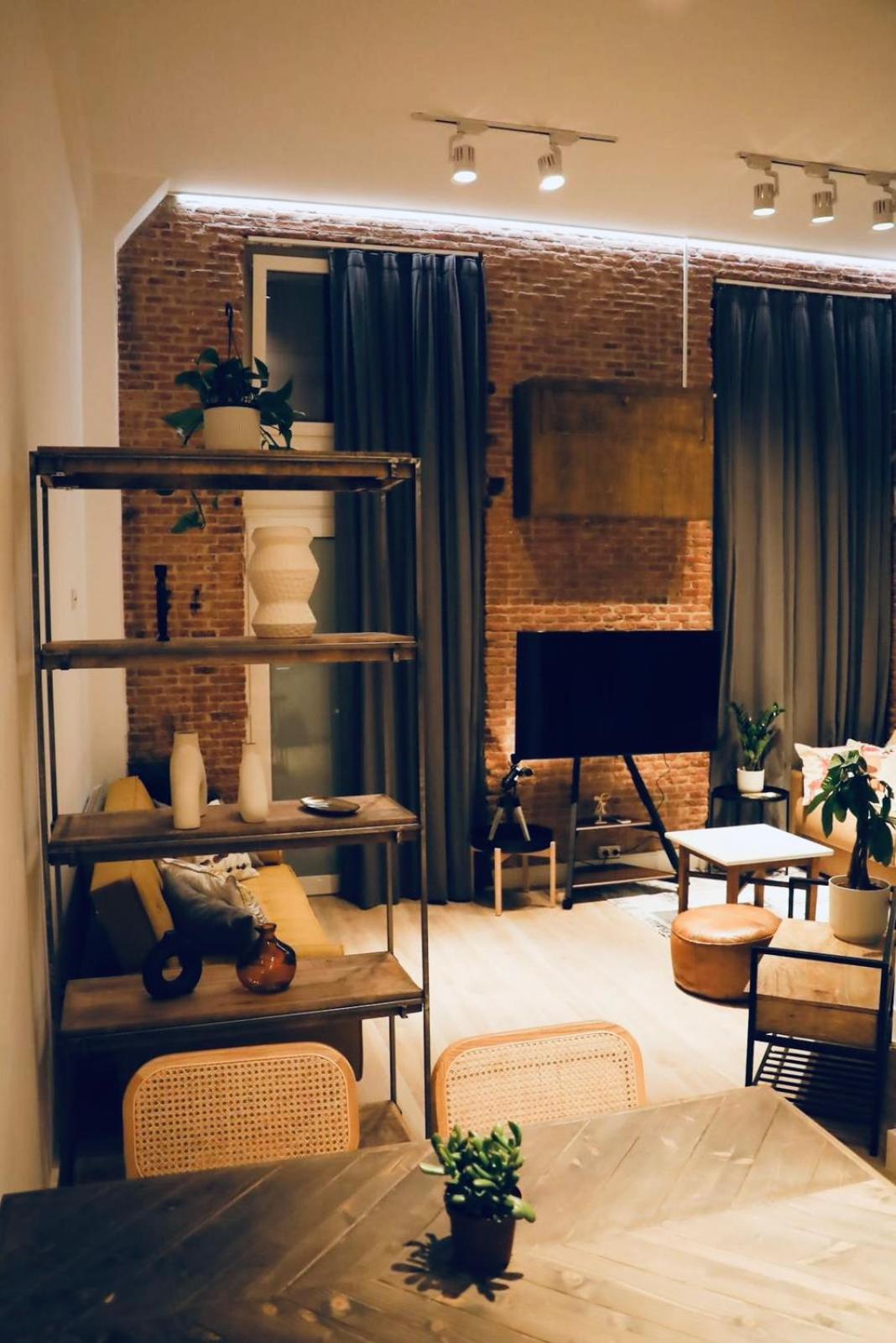 דירות Unique Nyc Style Loft In The Heart Of מדריד מראה חיצוני תמונה