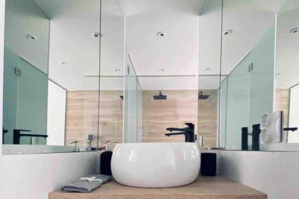 דירות Unique Nyc Style Loft In The Heart Of מדריד מראה חיצוני תמונה